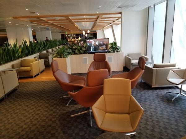 oneworld Business Class Lounge LAX