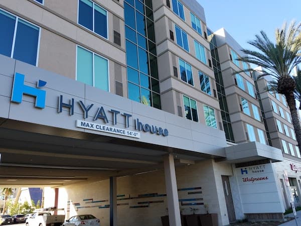 Hyatt House Anaheim Resort