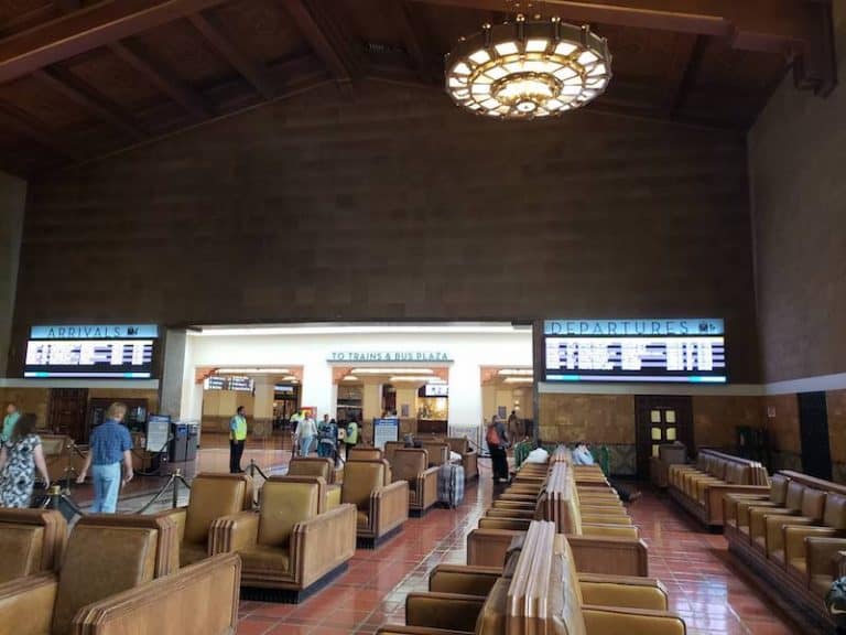Amtrak Metropolitan Lounge at Union Station in Los Angeles | SingleFlyer