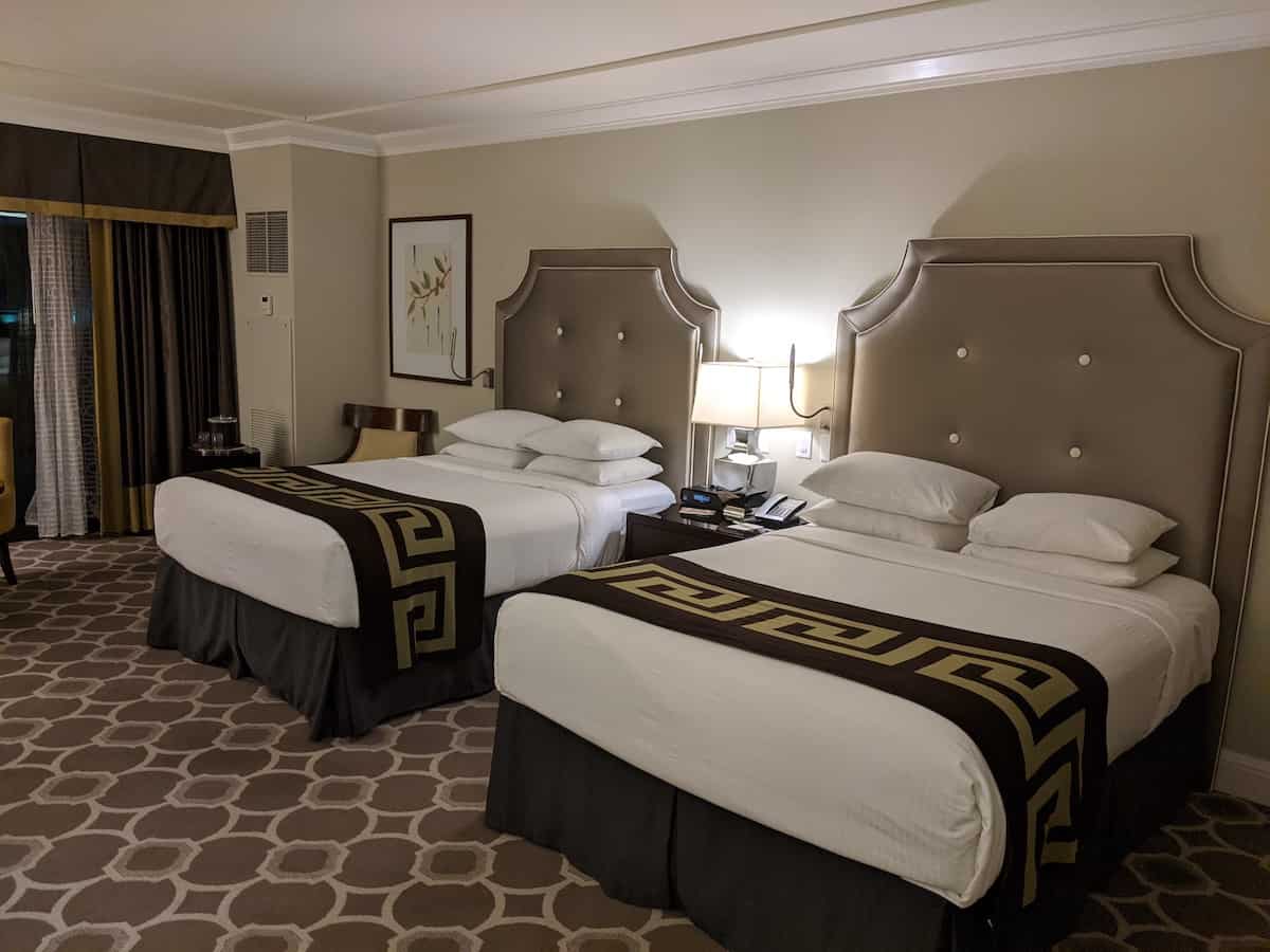 Caesars Palace Octavius Premium Room Review - Take a Look!